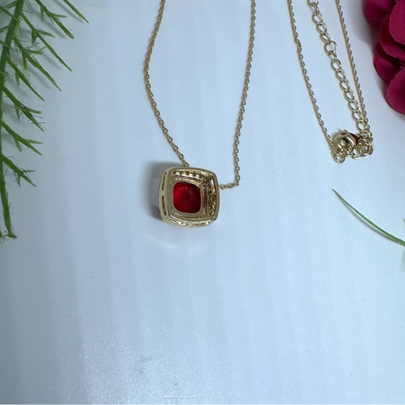 NEW⚜️ Red Crystal Charm Necklace - Picture 8 of 9